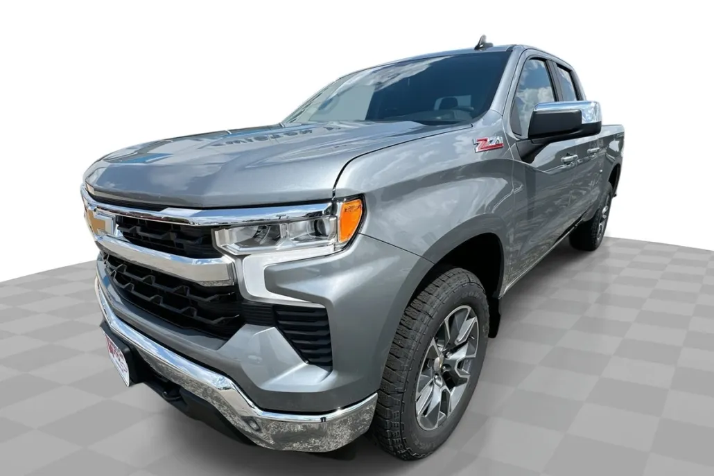 2026 Chevrolet Silverado 1500 LT photo 1