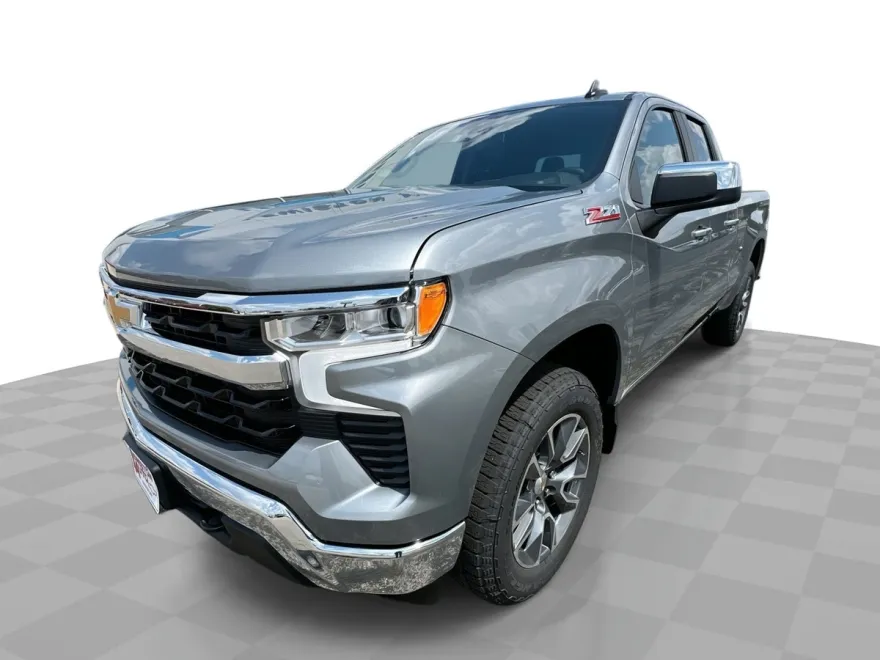 2026 Chevrolet Silverado 1500 LT photo 1