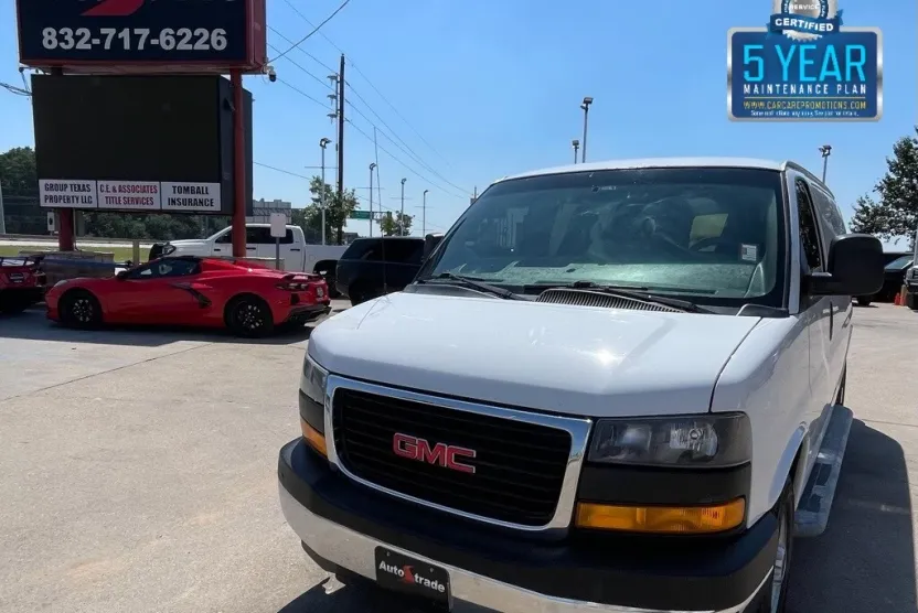 2018 Gmc Savana 2500 photo 1