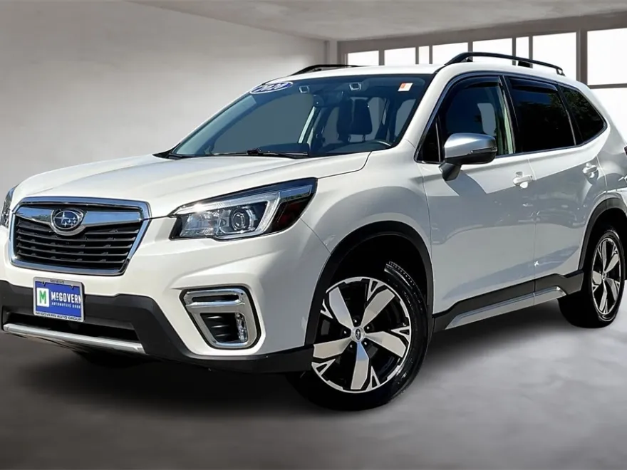 2020 Subaru Forester Touring photo 1