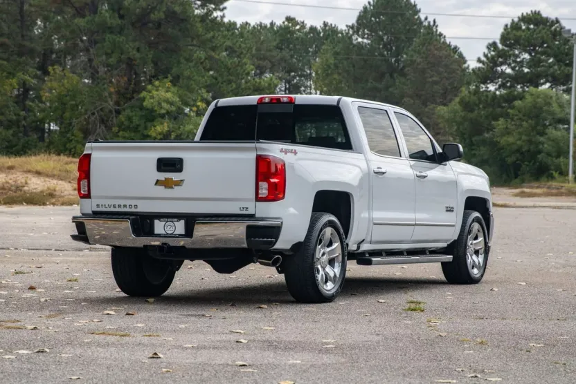 2018 Chevrolet Silverado 1500 LTZ photo 1