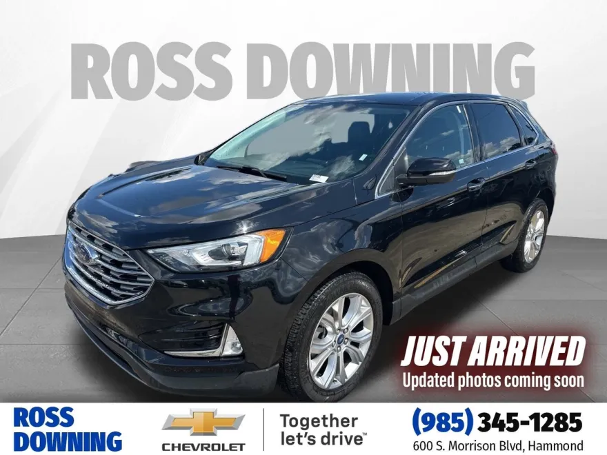 2022 Ford Edge Titanium photo 1