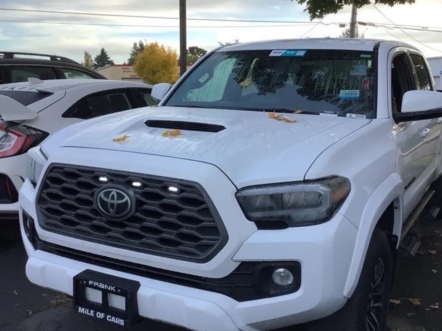 2022 Toyota Tacoma TRD Sport V6 photo 1