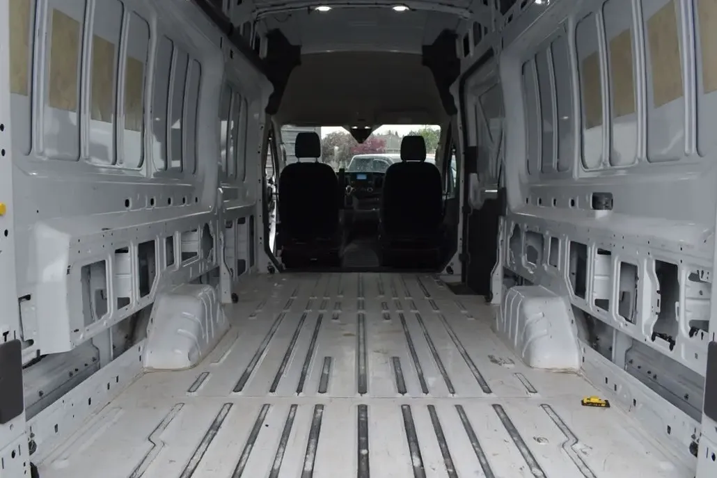2022 Ford Transit photo 1