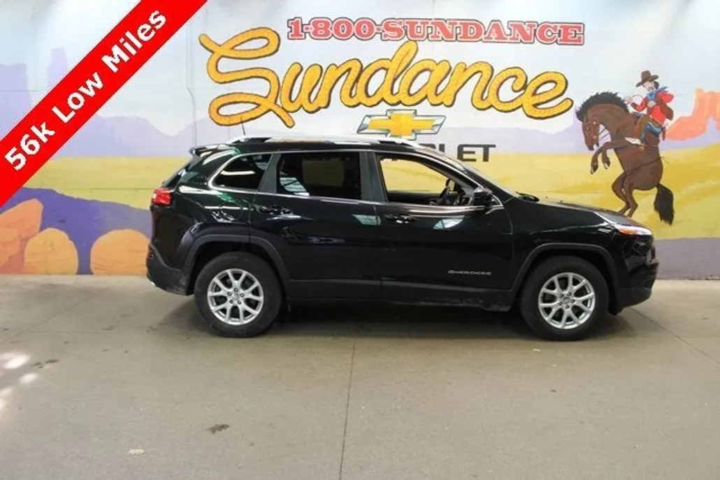 2016 Jeep Cherokee Latitude photo 1