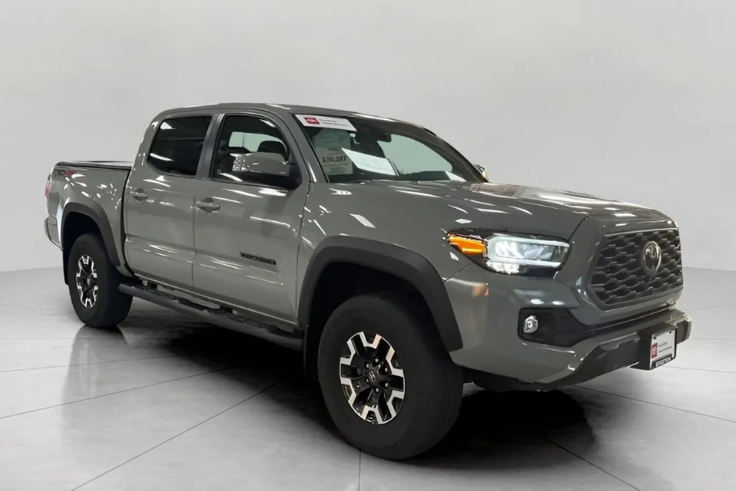 2022 Toyota Tacoma 4x4 Double Cab photo 1