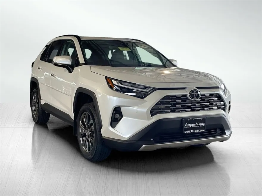 2025 Toyota RAV4 Hybrid Limited photo 1