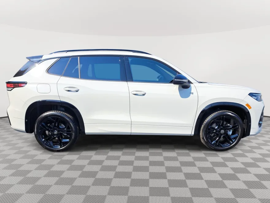 2025 Volkswagen Tiguan SE R-Line Black photo 1