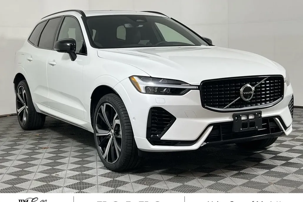 2024 Volvo XC60 Recharge Hybrid T8 Ultimate photo 1