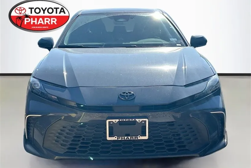 2025 Toyota Camry LE photo 1