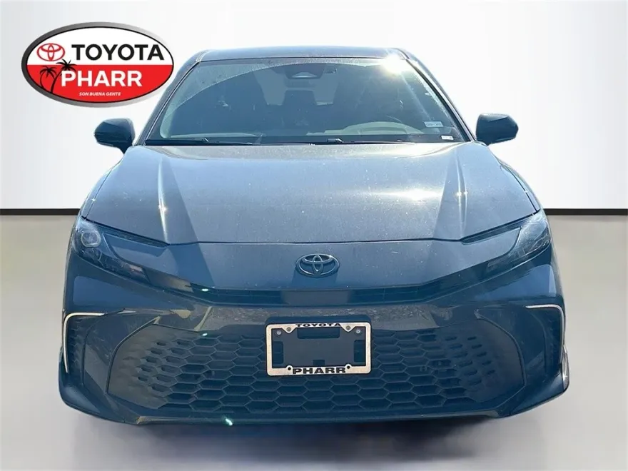 2025 Toyota Camry LE photo 1