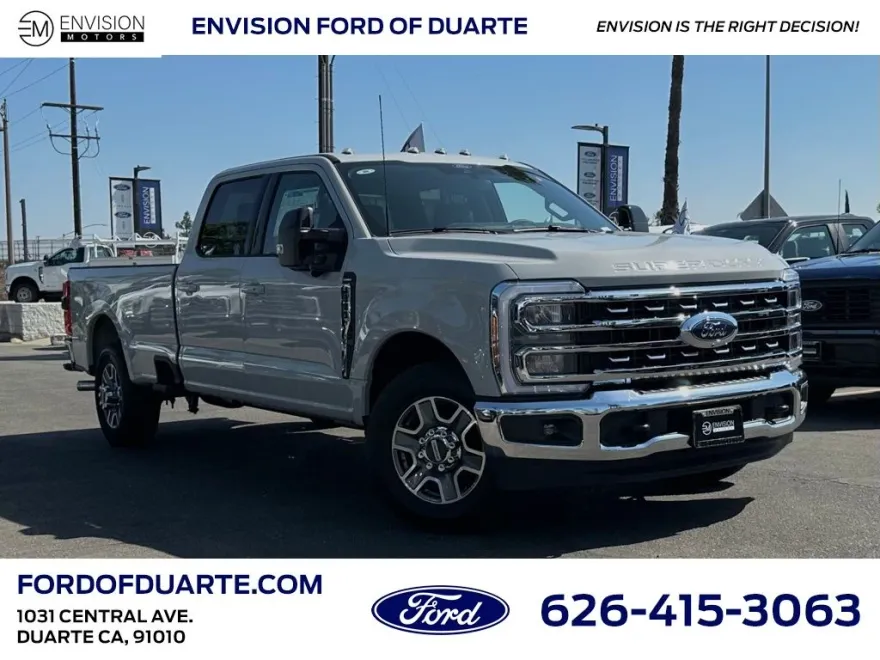 2026 Ford F-350 Lariat photo 1