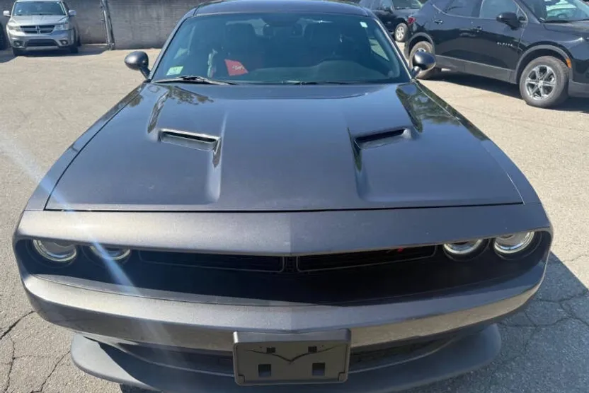 2015 Dodge Challenger R/T Scat Pack photo 1