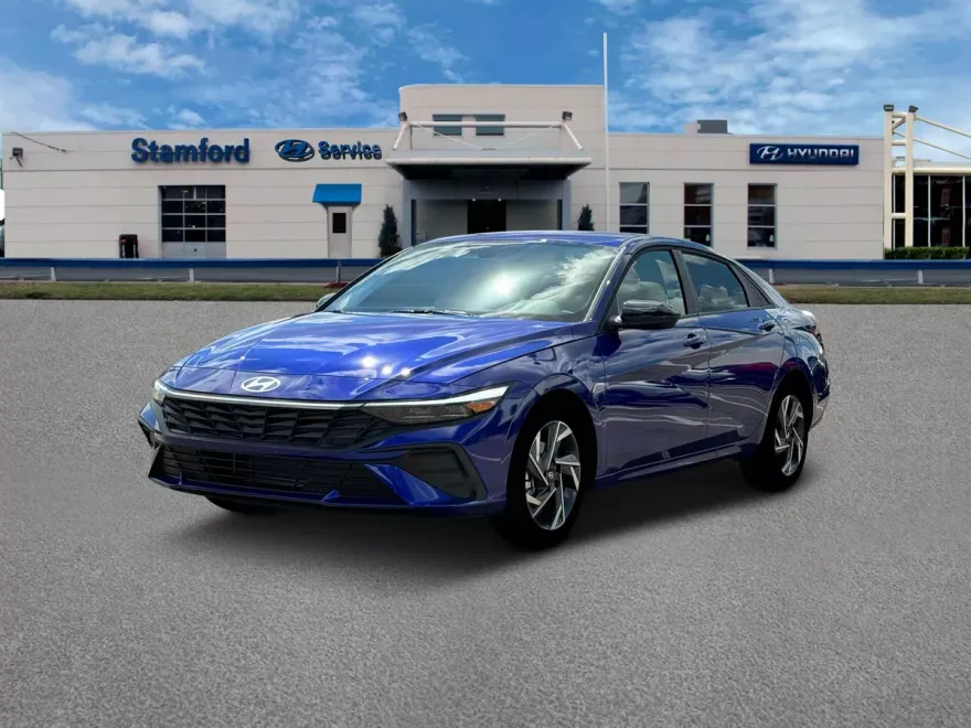 2025 Hyundai Elantra SEL Sport photo 1