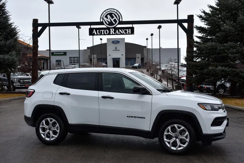2025 Jeep Compass Sport photo 1