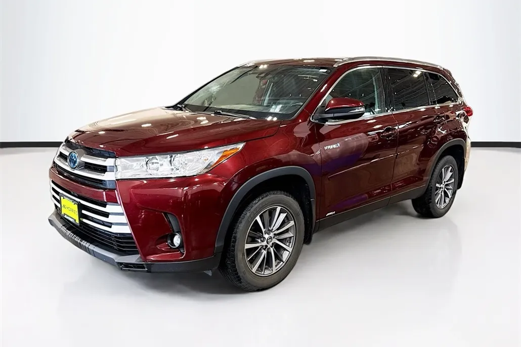 2019 Toyota Highlander Hybrid XLE photo 1