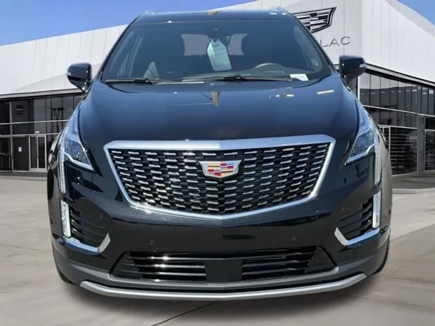 2024 Cadillac XT5 Platinum Premium Luxury photo 1