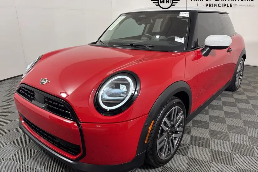 2025 Mini Cooper Hardtop 2 Door photo 1