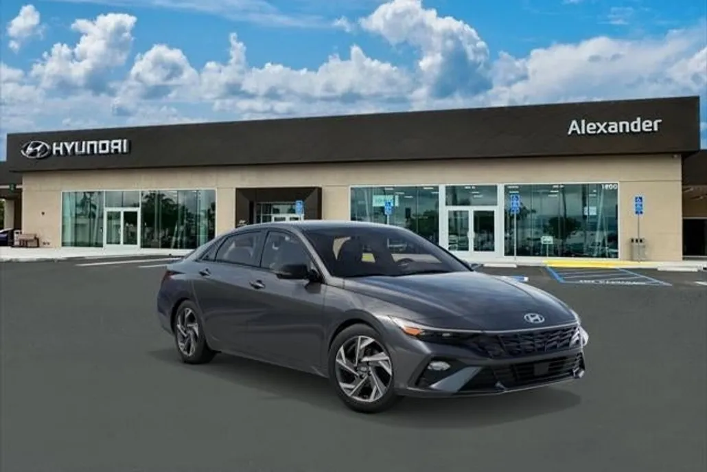 2025 Hyundai Elantra SEL Sport photo 1