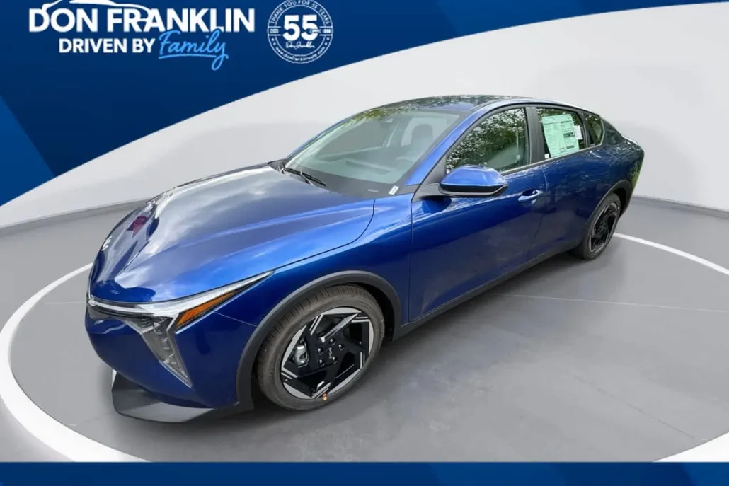 2025 Kia K4 EX photo 1