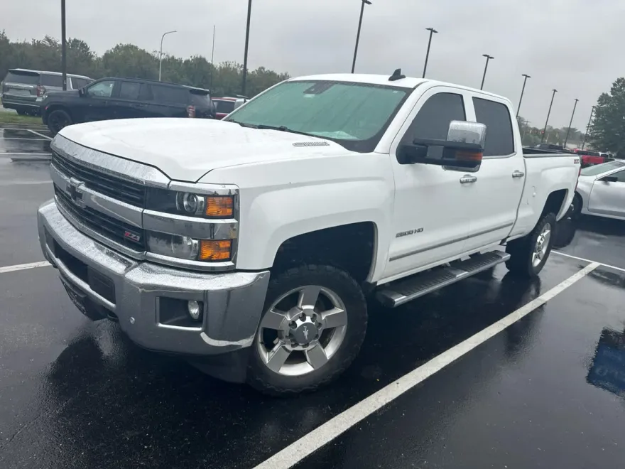 2016 Chevrolet Silverado 2500HD LTZ photo 1
