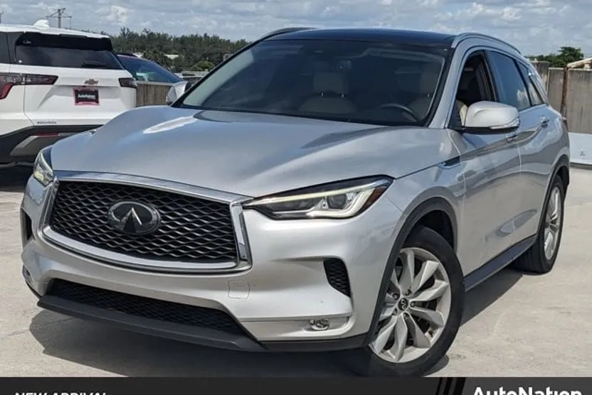 2019 Infiniti QX50 Luxe photo 1