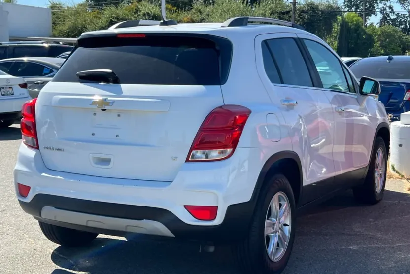 2018 Chevrolet Trax LT photo 1