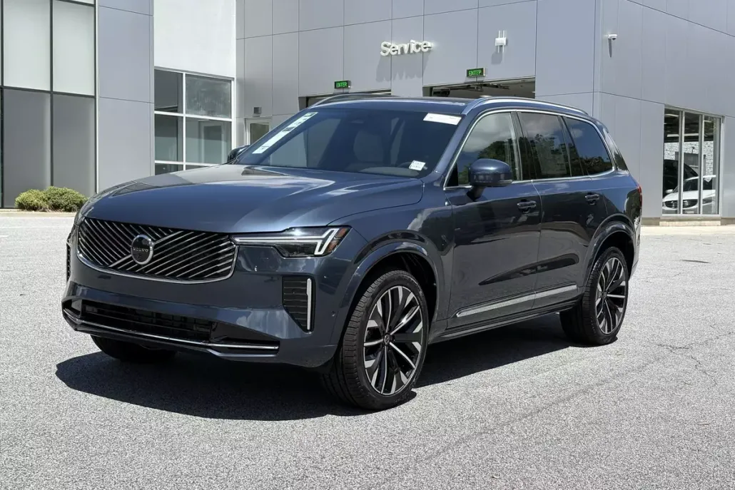 2026 Volvo XC90 Plus photo 1
