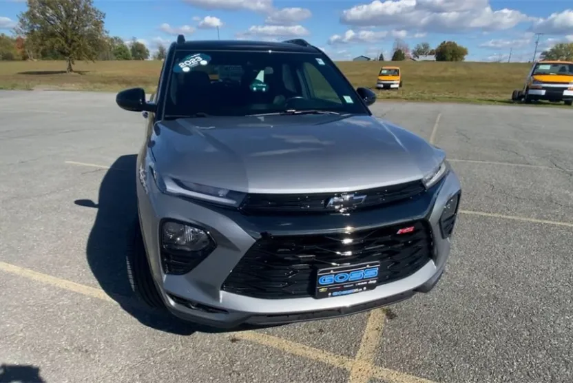 2023 Chevrolet Trailblazer RS photo 1