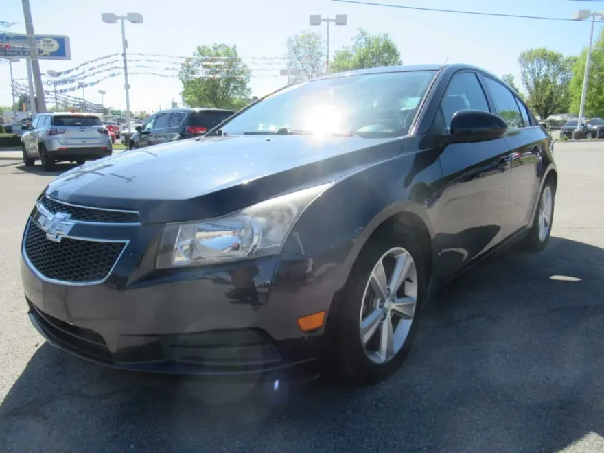 2014 Chevrolet Cruze photo 1