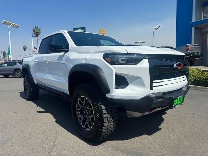 2024 Chevrolet Colorado ZR2 photo 1