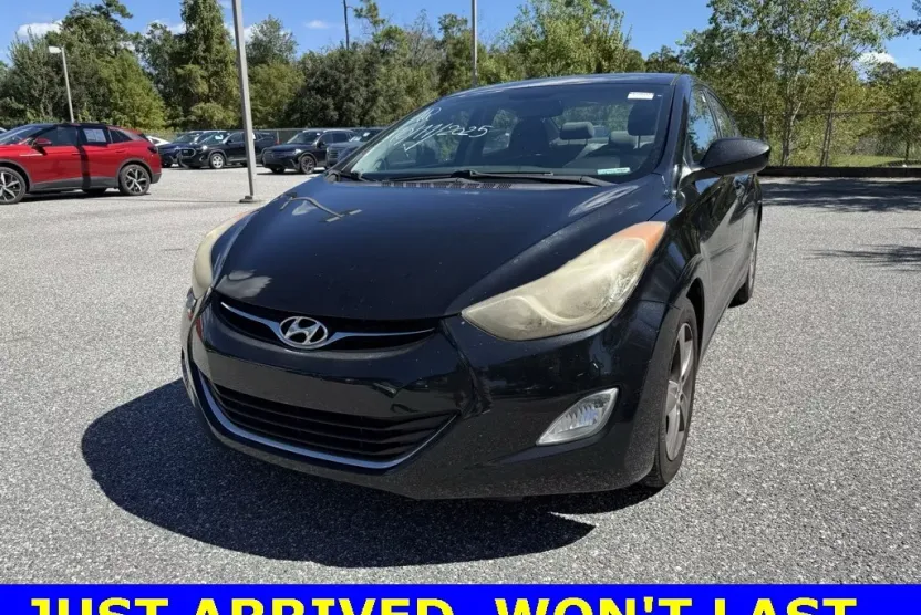 2013 Hyundai Elantra GLS photo 1