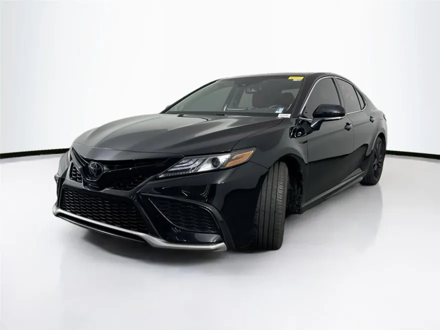 2023 Toyota Camry XSE photo 1