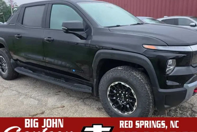 2026 Chevrolet Silverado EV Trail Boss photo 1