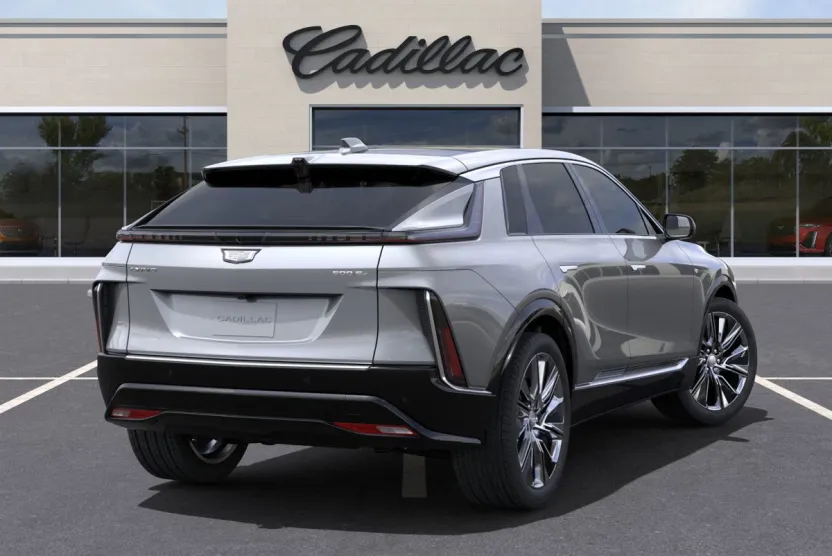 2025 Cadillac Lyriq Luxury photo 1
