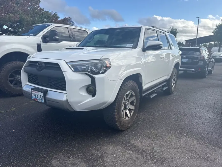 2020 Toyota 4Runner TRD Off-Road Premium photo 1