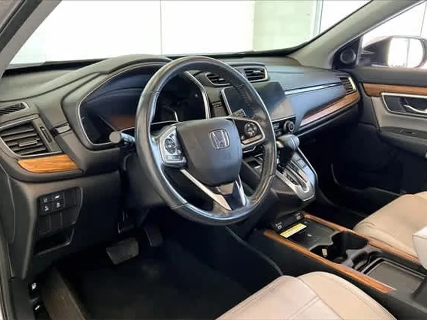 2021 Honda CR-V Touring photo 1