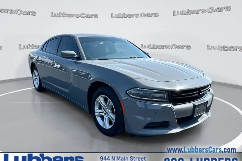 2019 Dodge Charger SXT photo 1