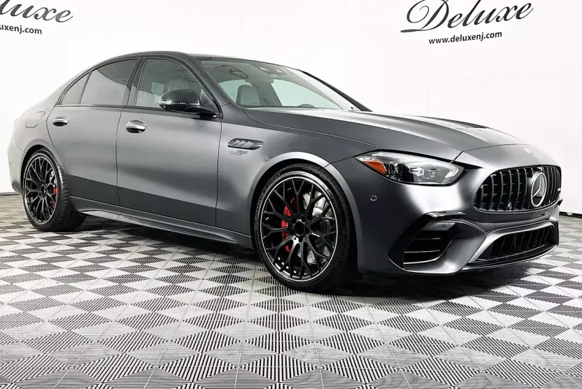 2024 Mercedes Benz C 63 E PERFORMANCE 4MATIC Sedan photo 1