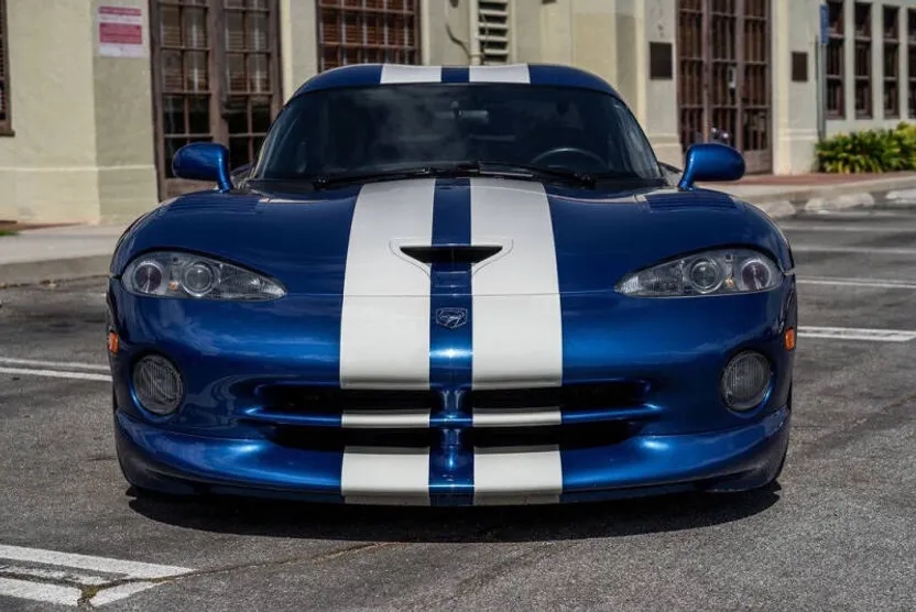 1996 Dodge Viper GTS photo 1