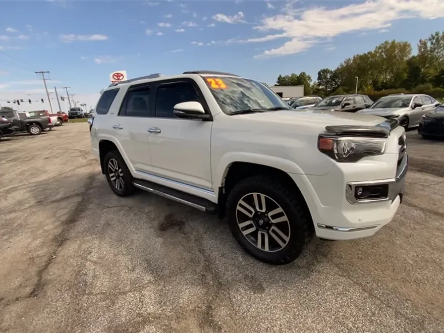 2023 Toyota 4Runner Limited photo 1