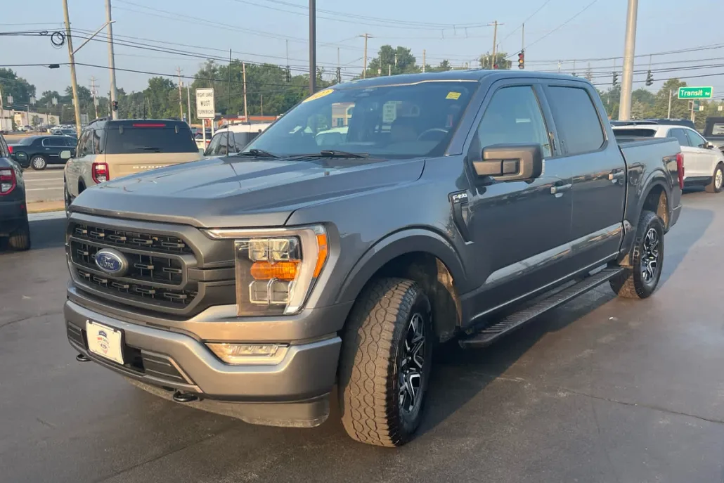 2022 Ford F-150 XLT photo 1
