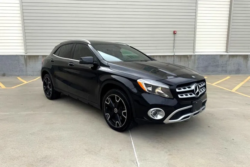 2018 Mercedes Benz GLA 250 4MATIC photo 1