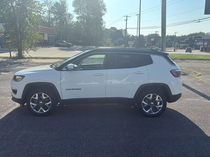 2019 Jeep Compass Limited photo 1