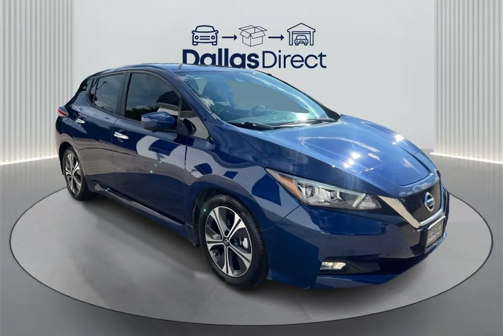 2021 Nissan Leaf SV photo 1