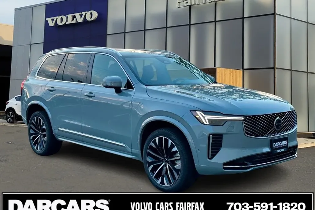 2026 Volvo XC90 T8 Plus photo 1