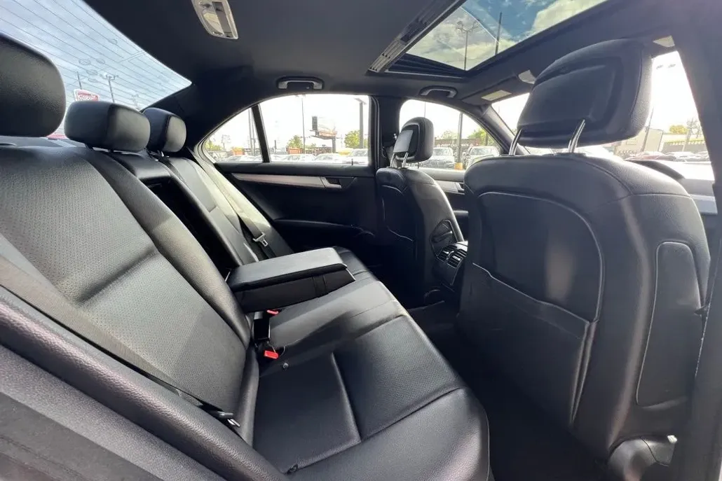 2014 Mercedes Benz C 250 photo 1