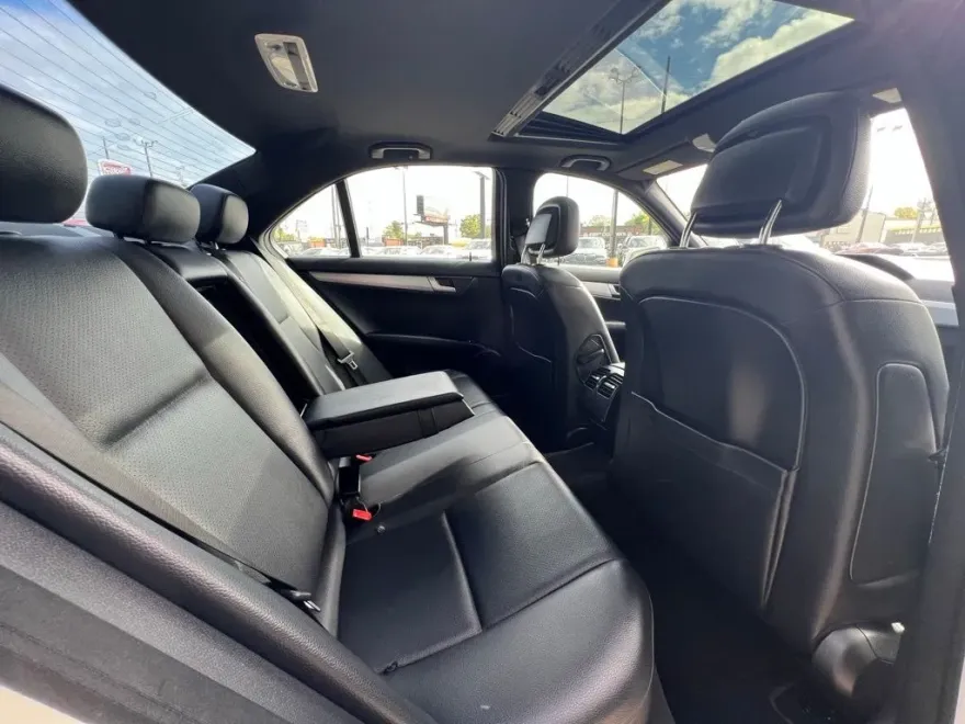 2014 Mercedes Benz C 250 photo 1