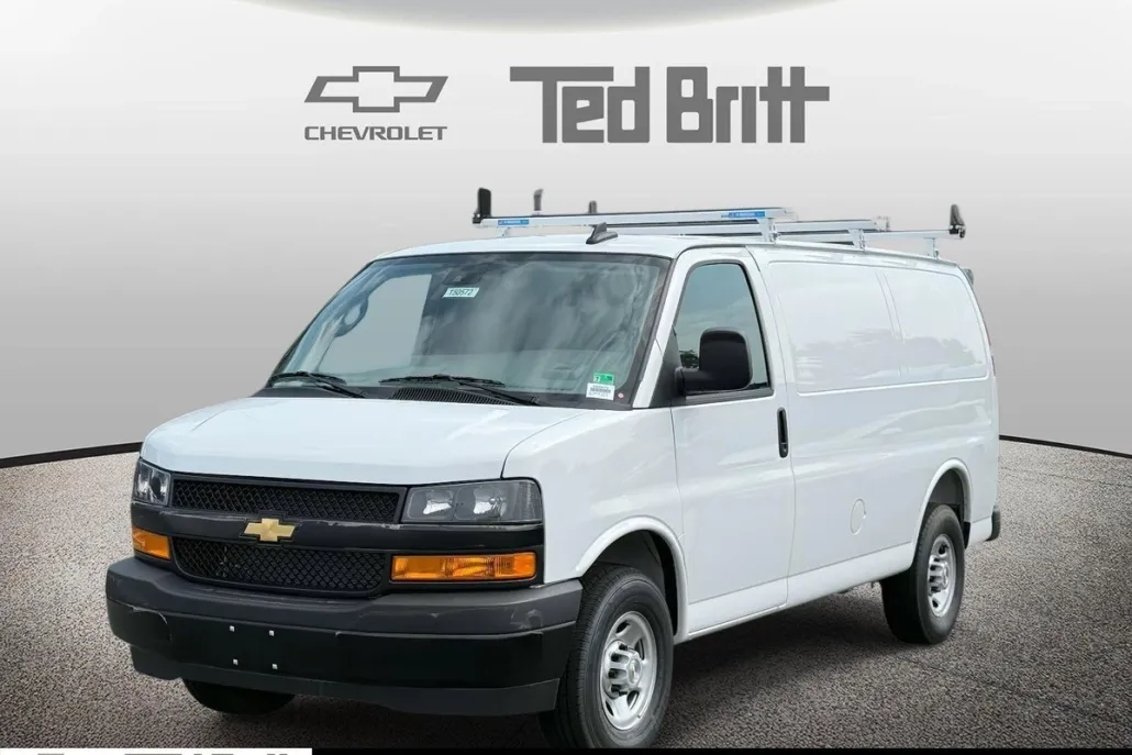 2025 Chevrolet Express Cargo 2500 photo 1