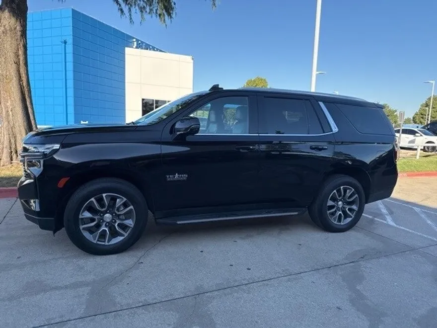 2021 Chevrolet Tahoe LT photo 1